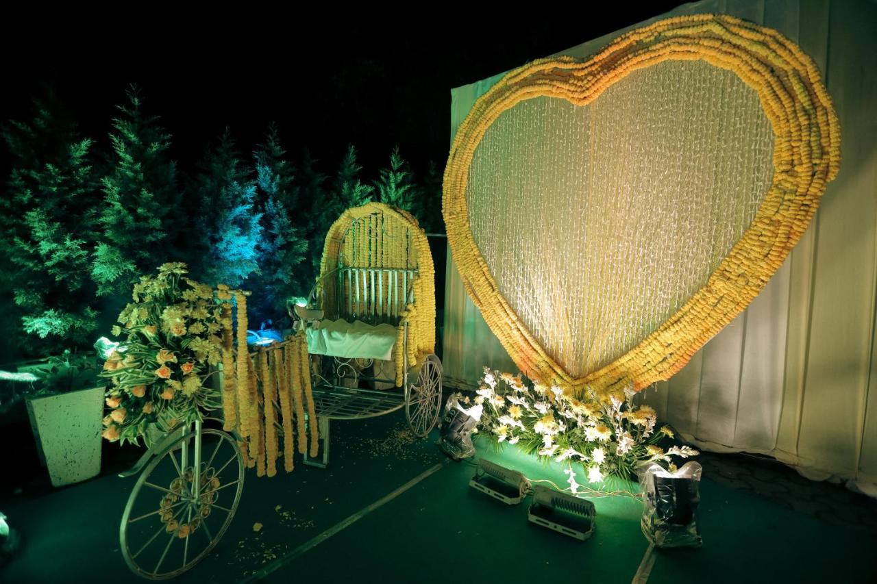 Hotel Saffron Leaf Dehradun Zewnętrze zdjęcie