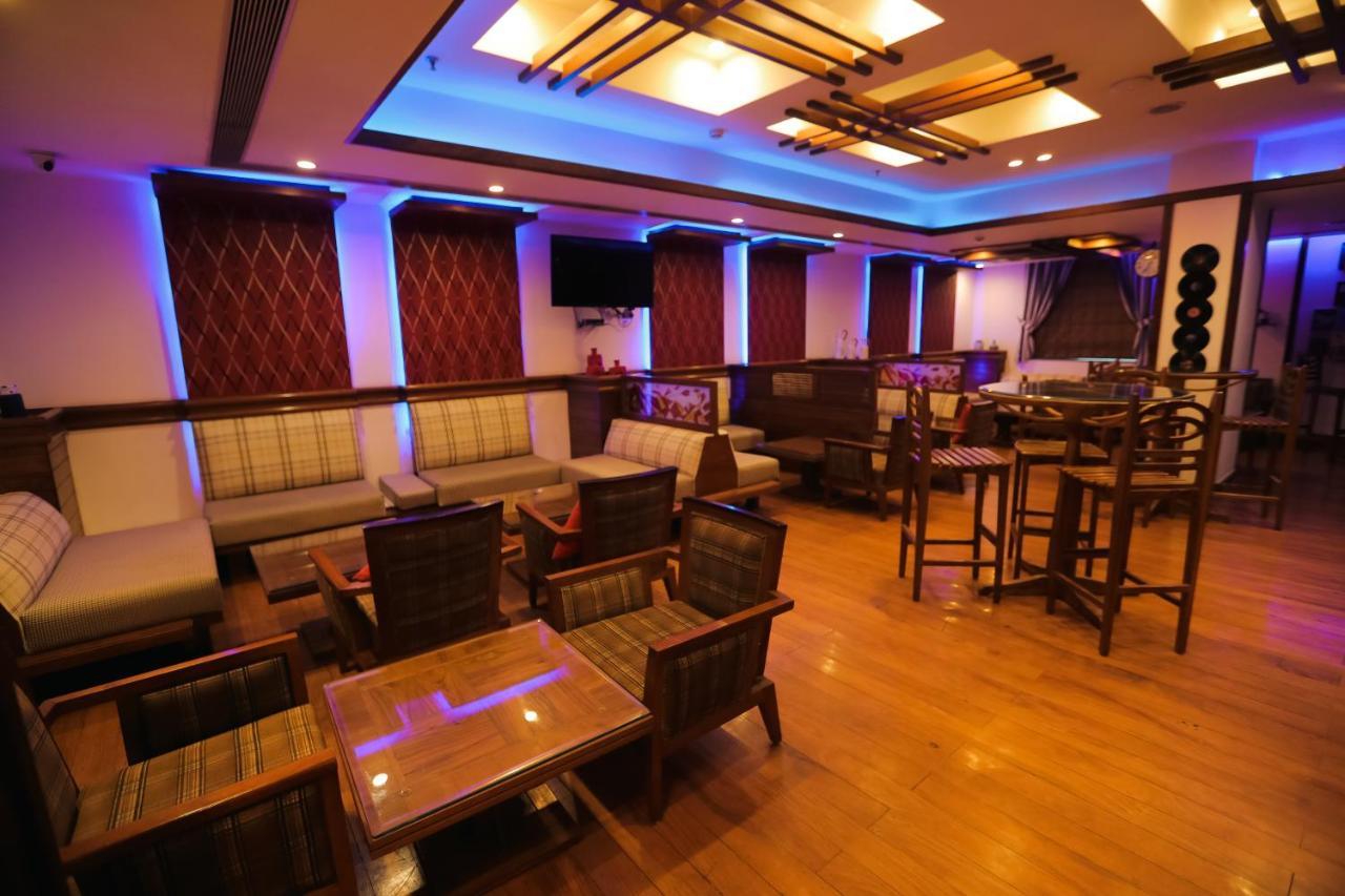 Hotel Saffron Leaf Dehradun Zewnętrze zdjęcie