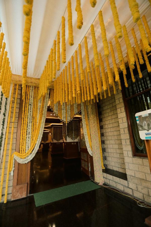 Hotel Saffron Leaf Dehradun Zewnętrze zdjęcie