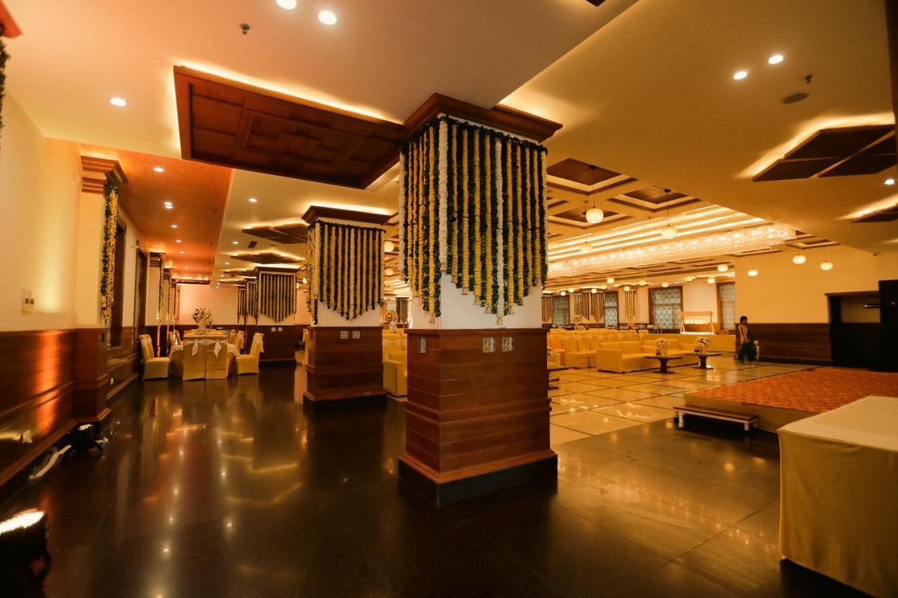 Hotel Saffron Leaf Dehradun Zewnętrze zdjęcie