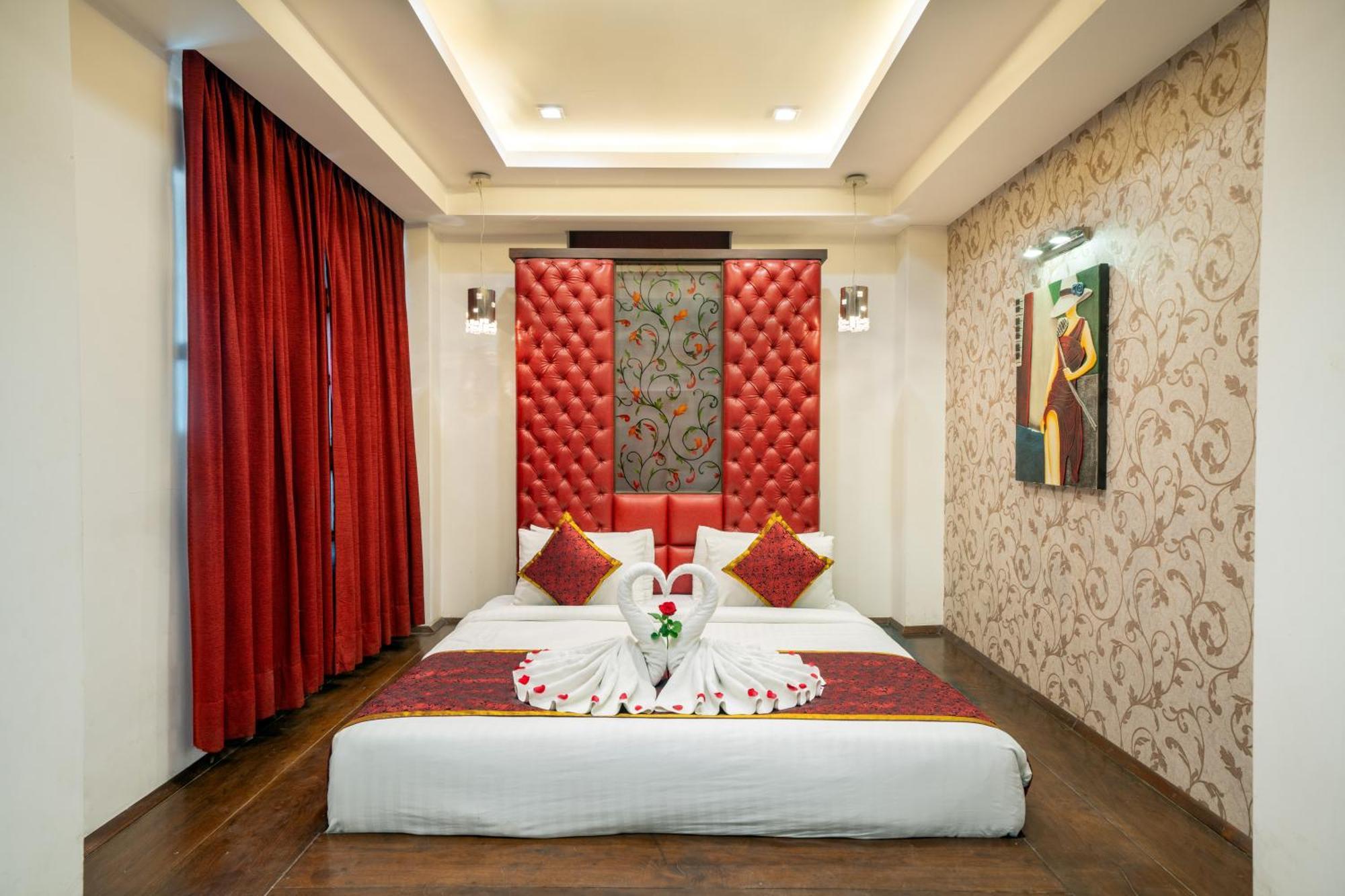 Hotel Saffron Leaf Dehradun Zewnętrze zdjęcie