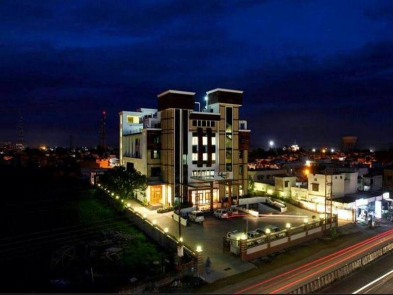 Hotel Saffron Leaf Dehradun Zewnętrze zdjęcie